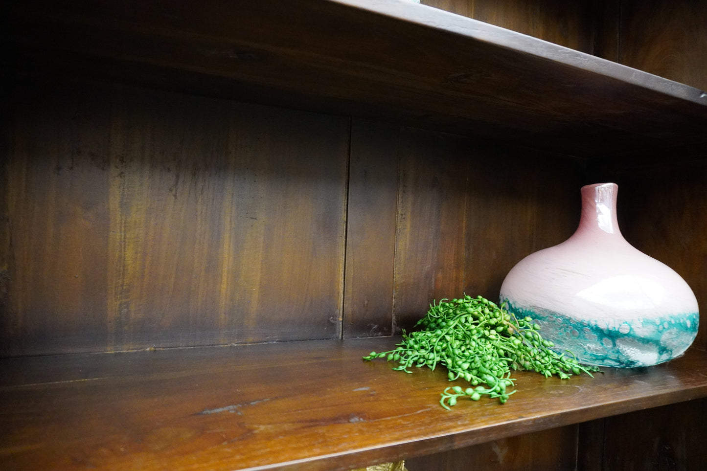 Grutter/ vitrinekast