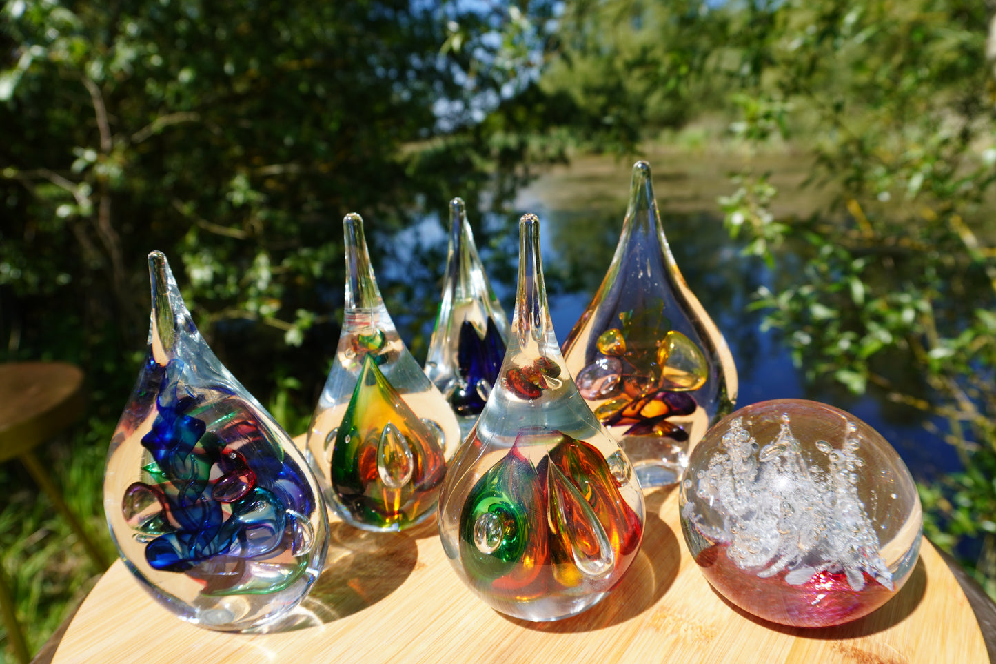 Boheems Kristal - druppel Ozzaro, rood/groen/blauw