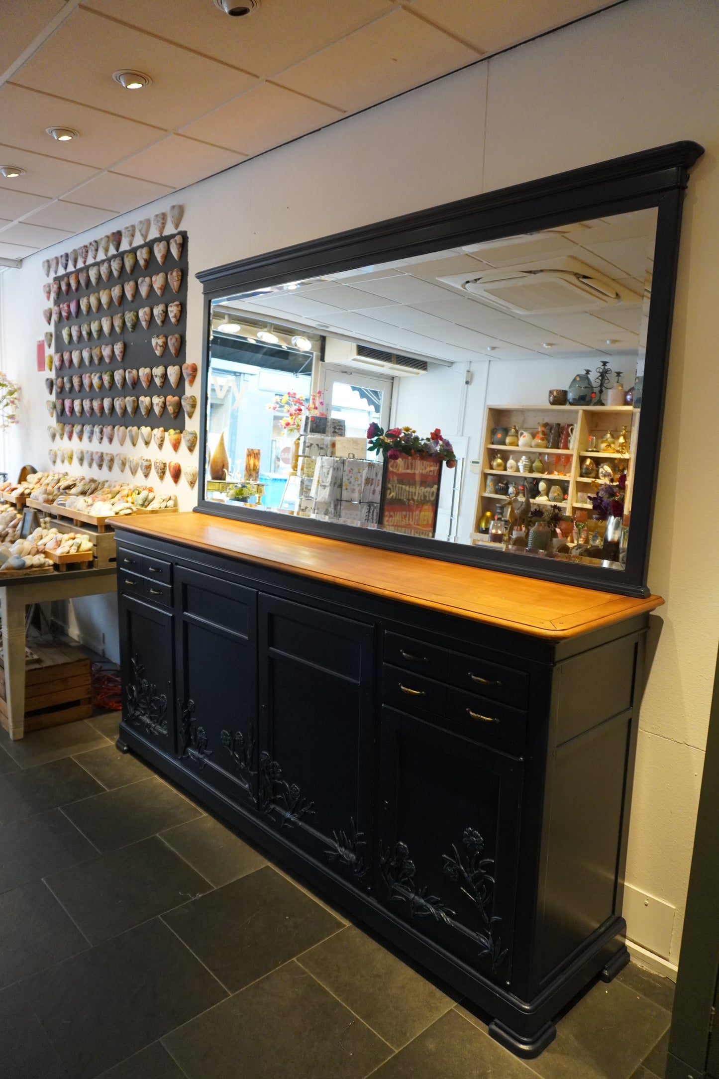 Dressoir met spiegel