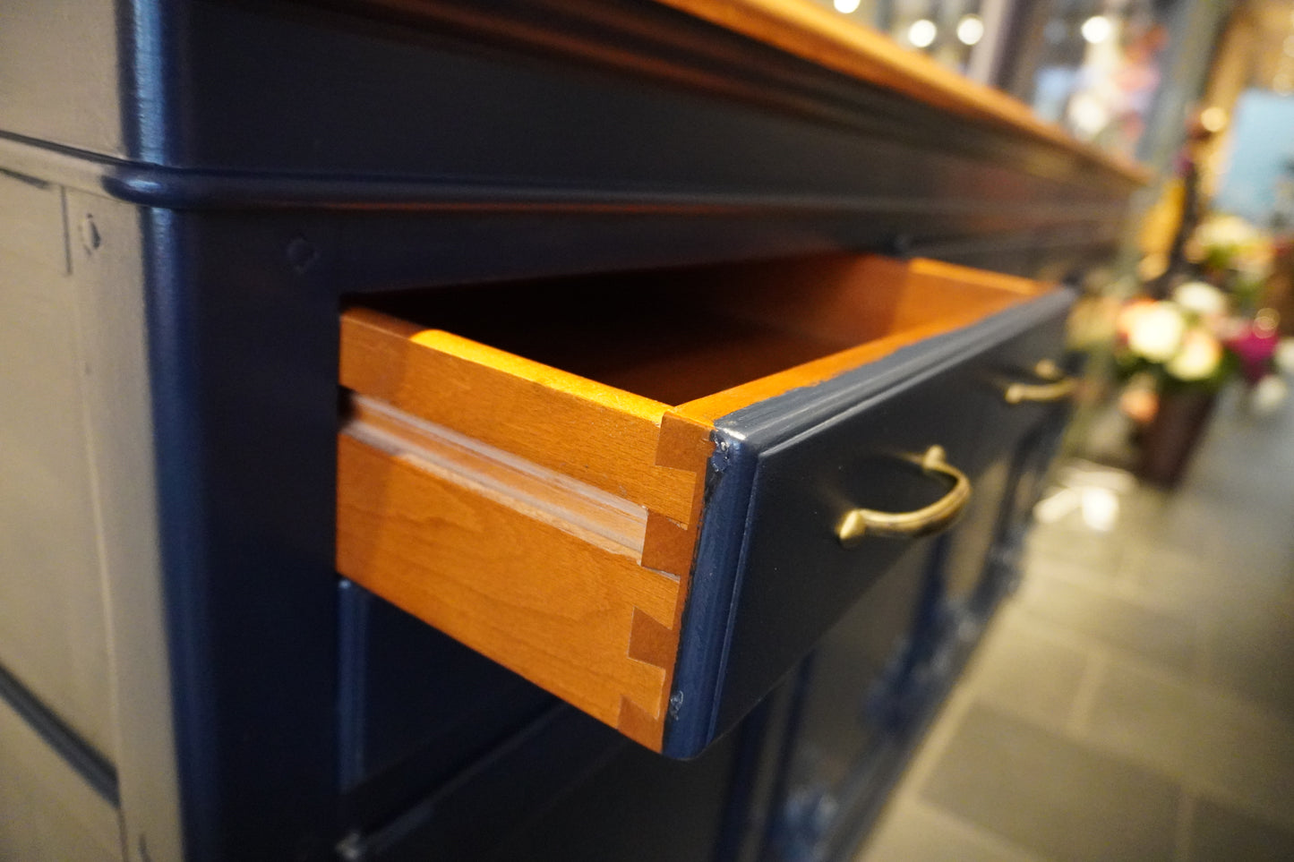 Dressoir met spiegel