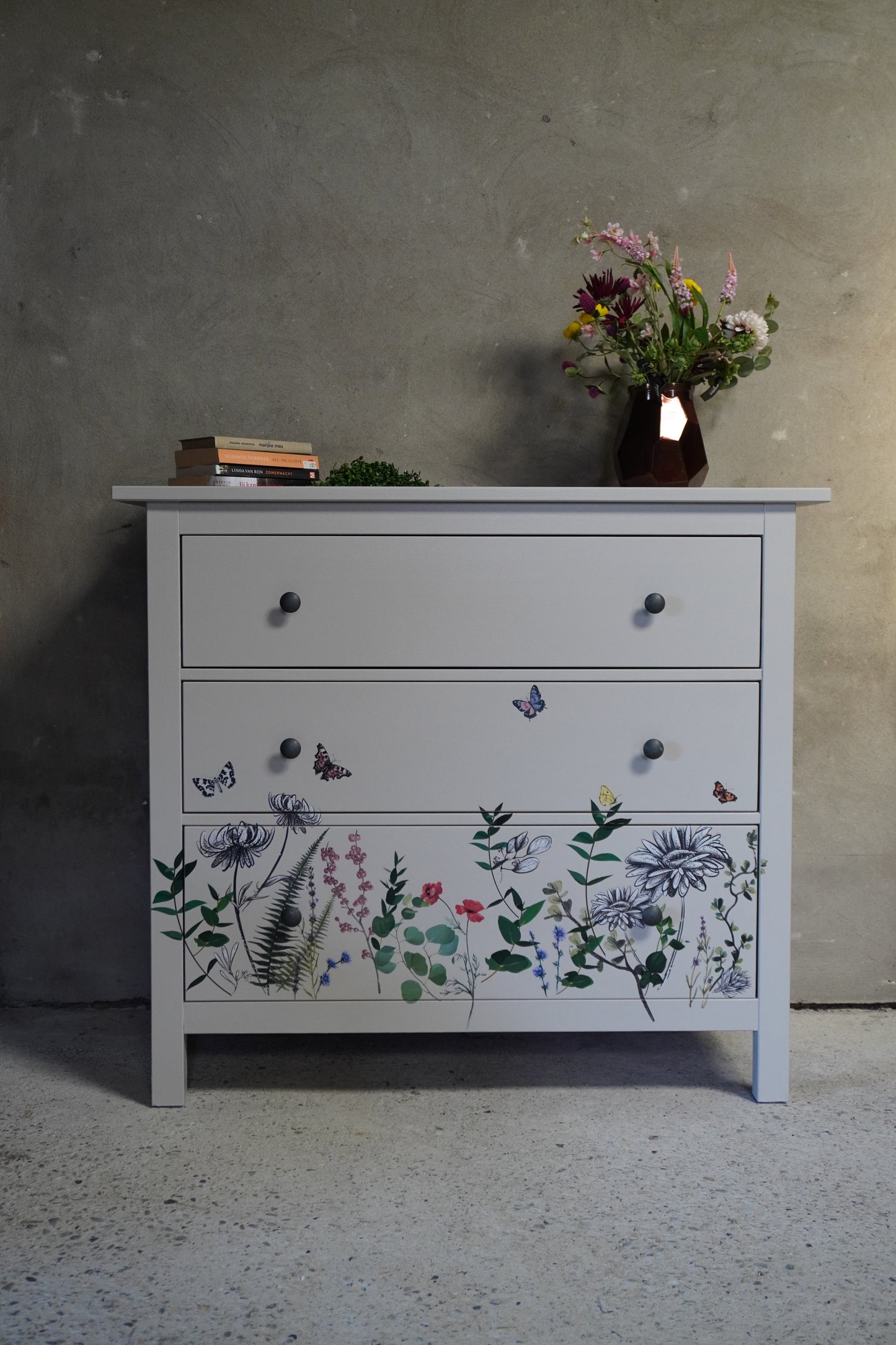 Ladekast bloemen