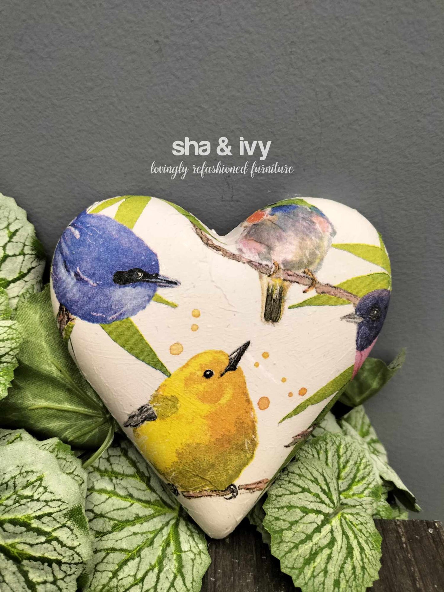 Decoupage hart - kleurrijke vogeltjes