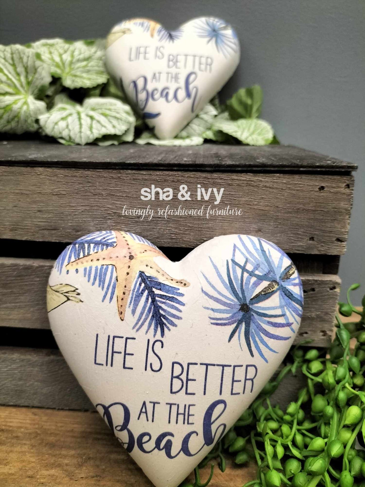 Decoupage hart - life is better at the beach