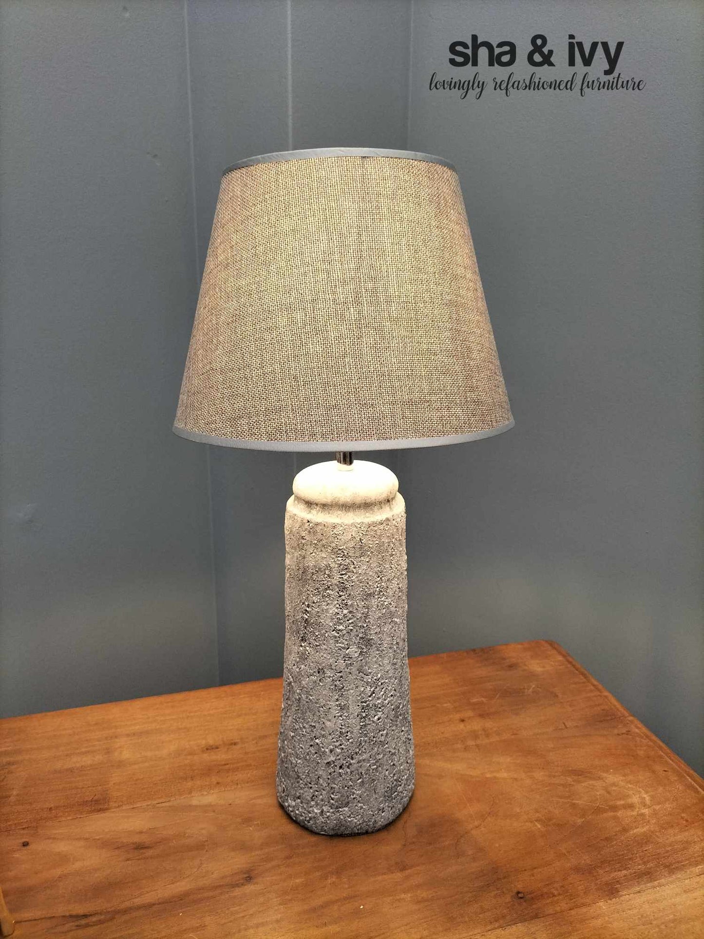 Lampvoet aardewerk smal met kap