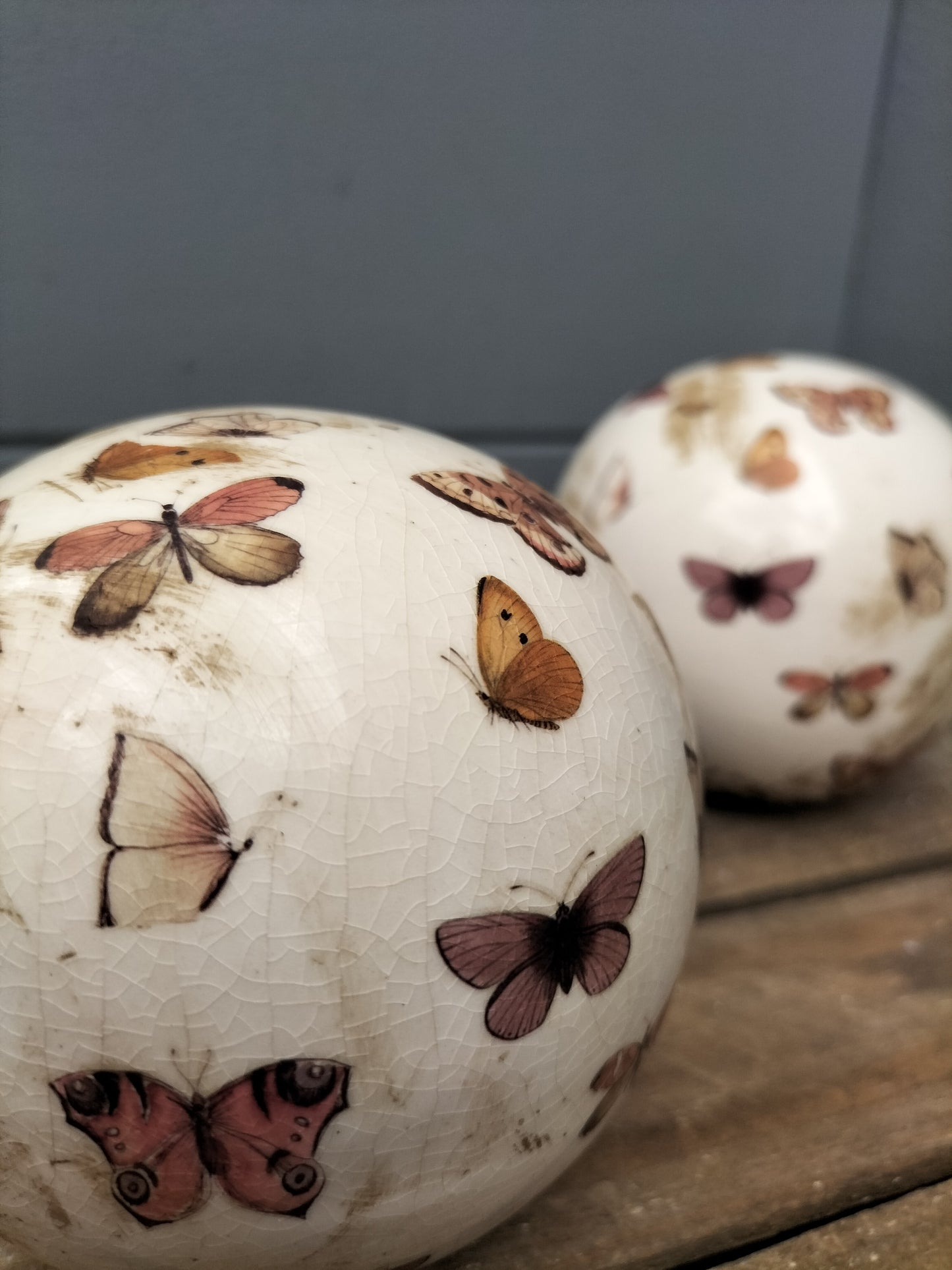 Keramiek bal/ei - vlinders, 10cm, 12cm, 16cm