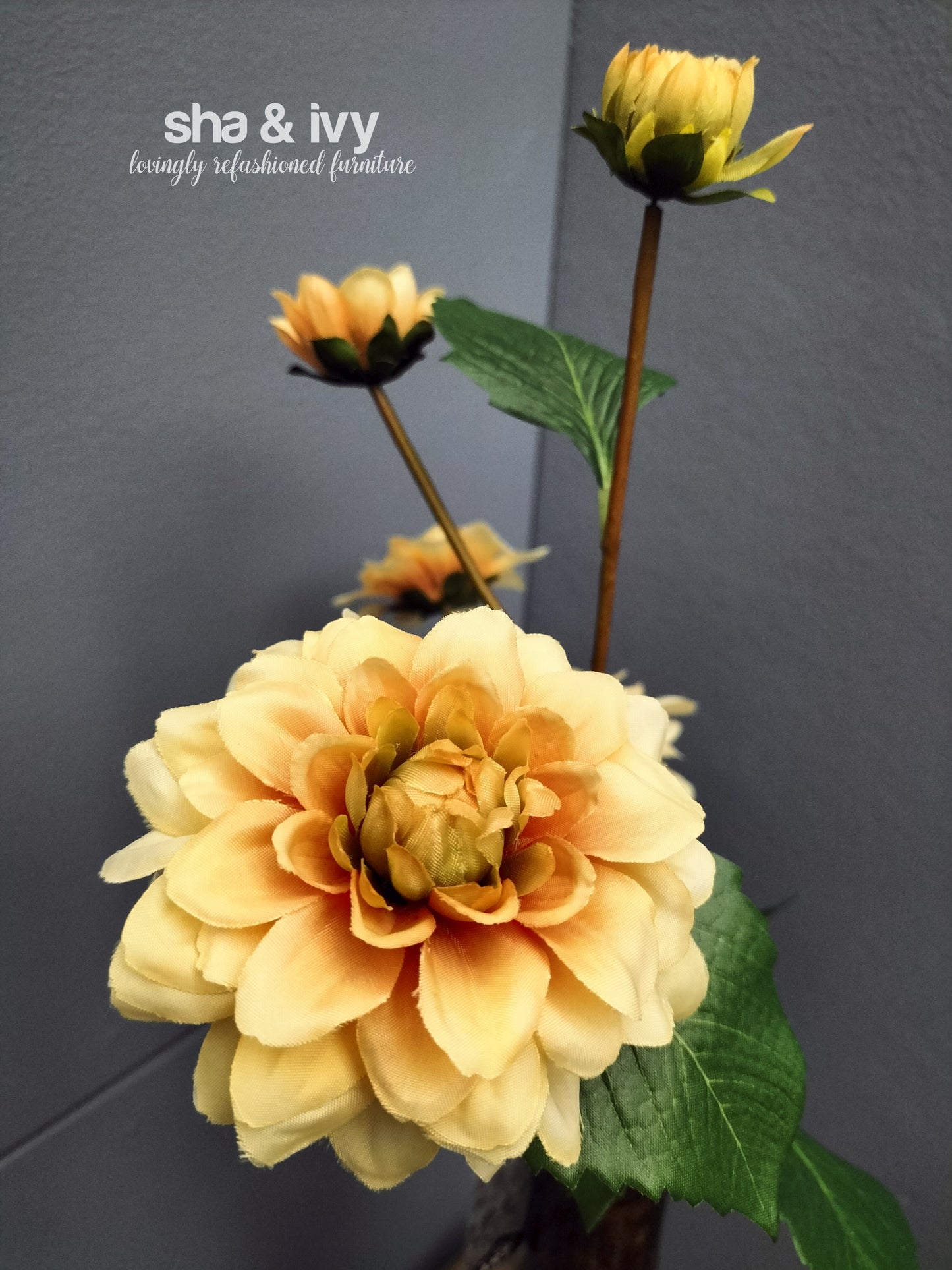 Dahlia spray - perzik 60cm