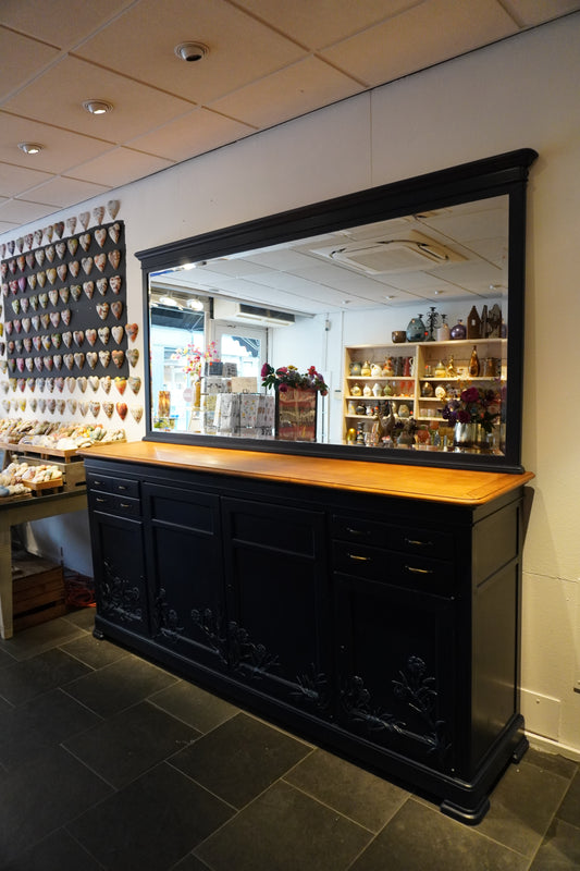 Dressoir met spiegel