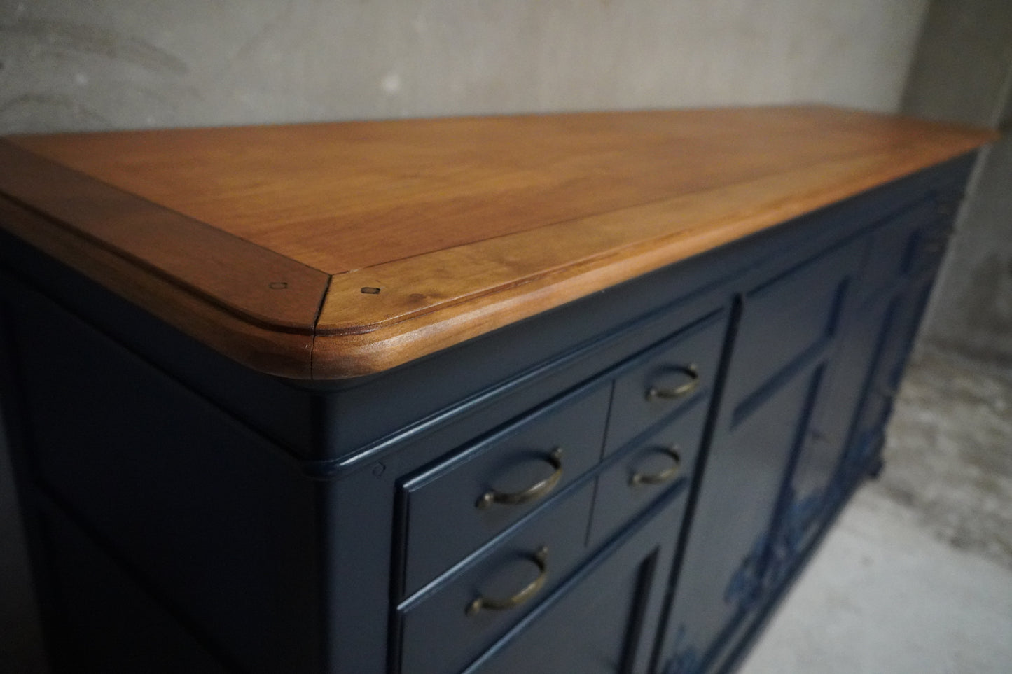 Dressoir met spiegel