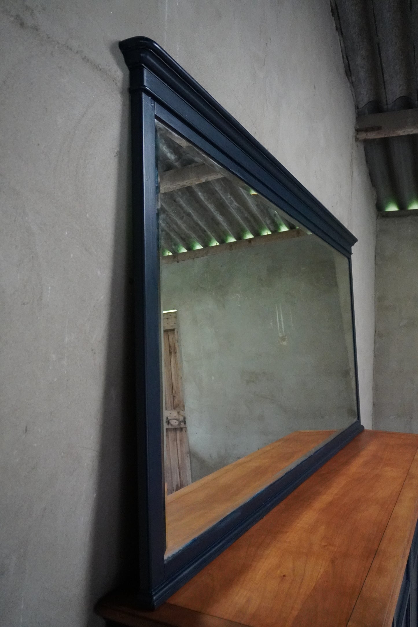 Dressoir met spiegel