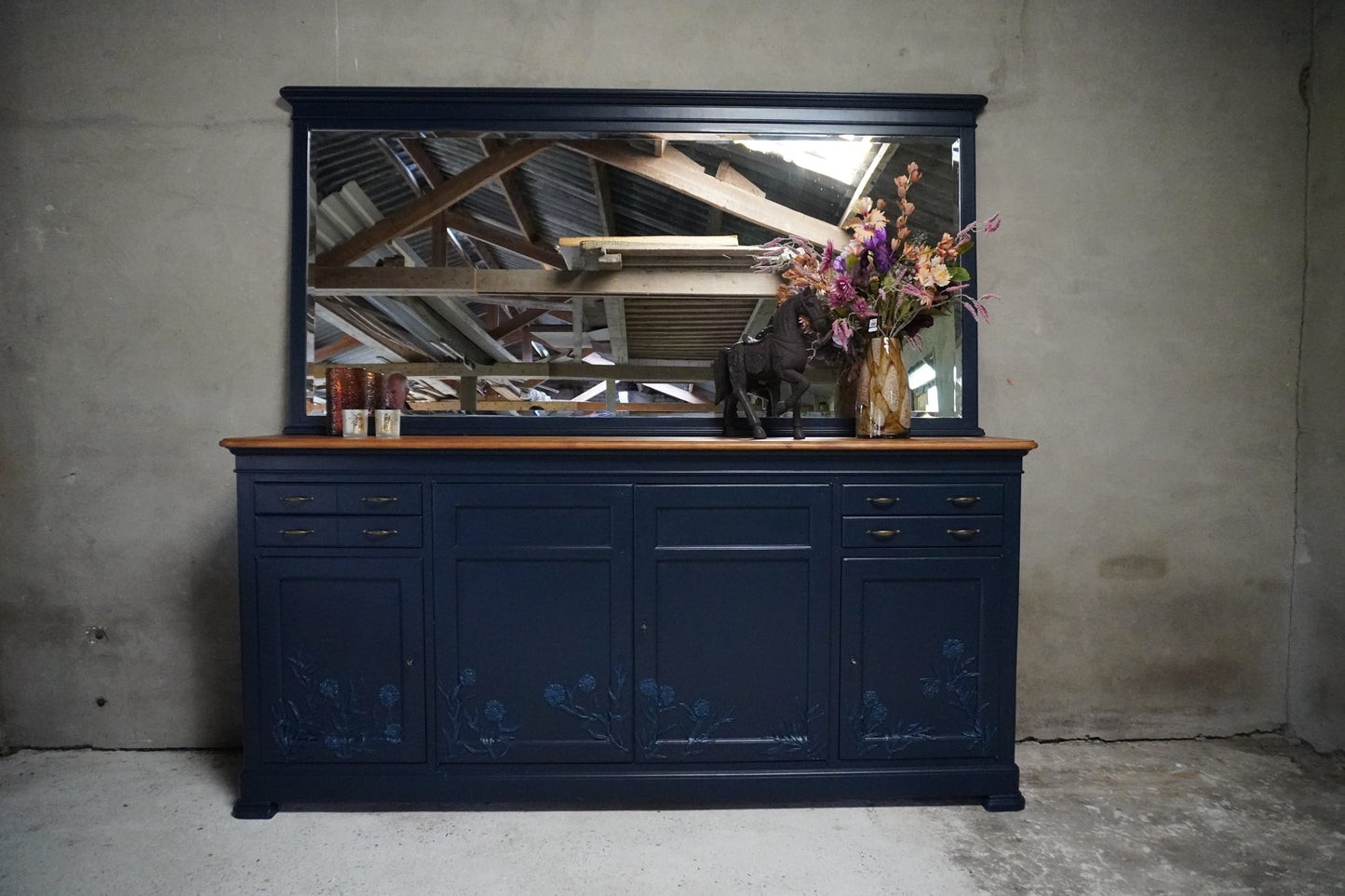 Dressoir met spiegel