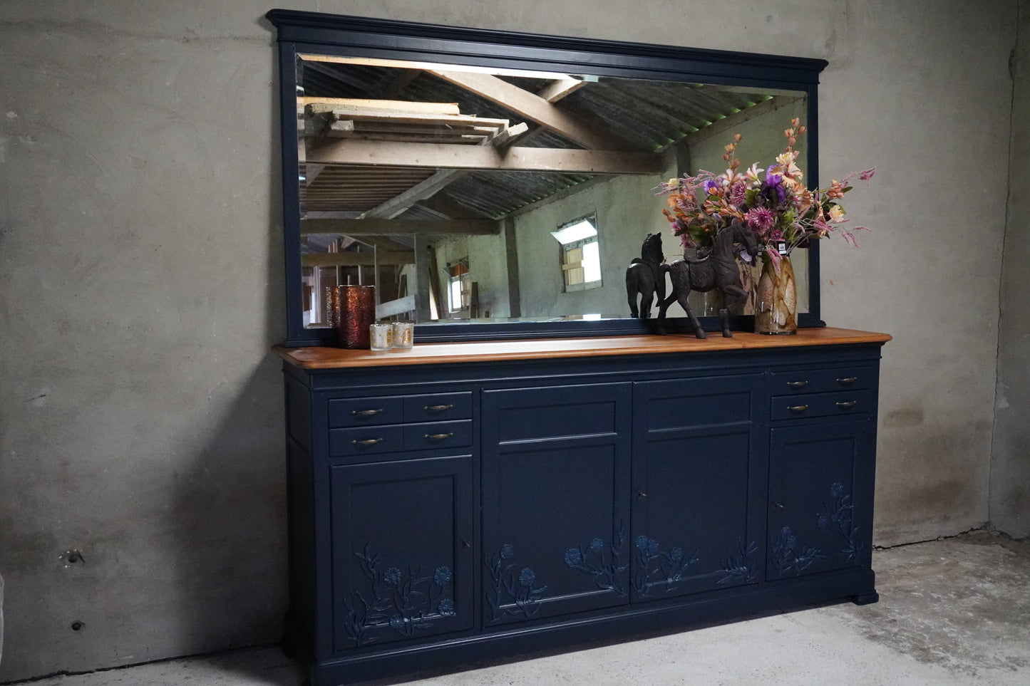Dressoir met spiegel