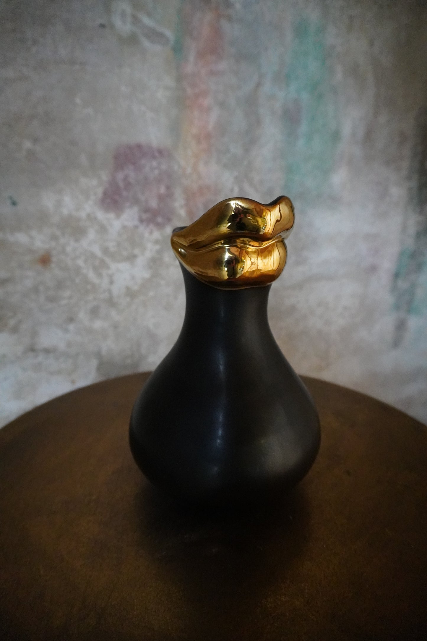 H.D. Living Aardewerk vaas - Lippen, 21cm x 8cm