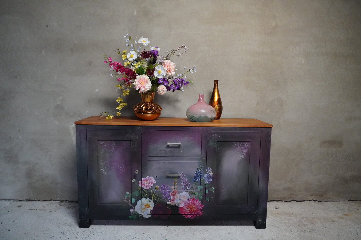 Dressoir Bloemen & Grunge