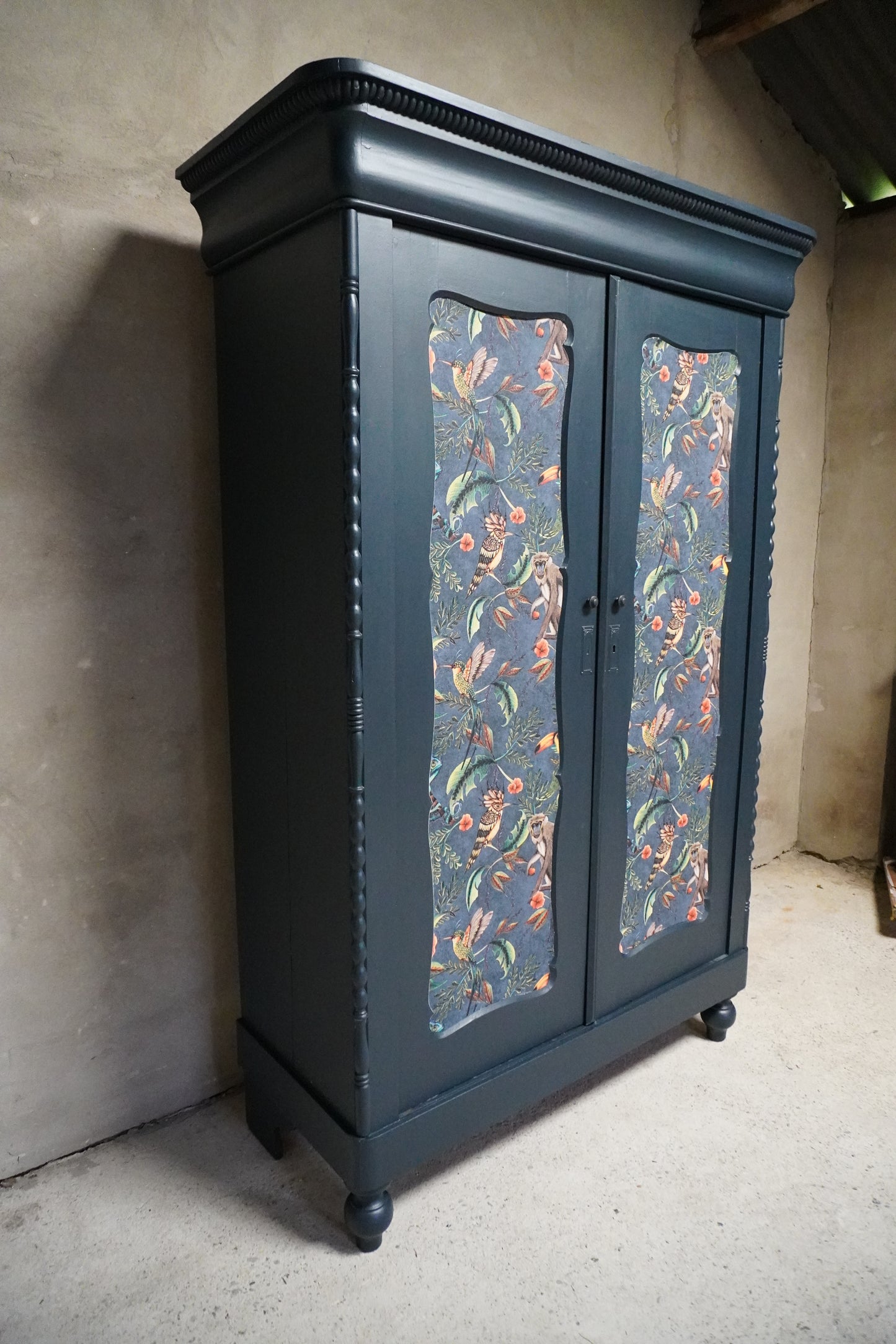 Antieke Biedermeier/ linnen kast