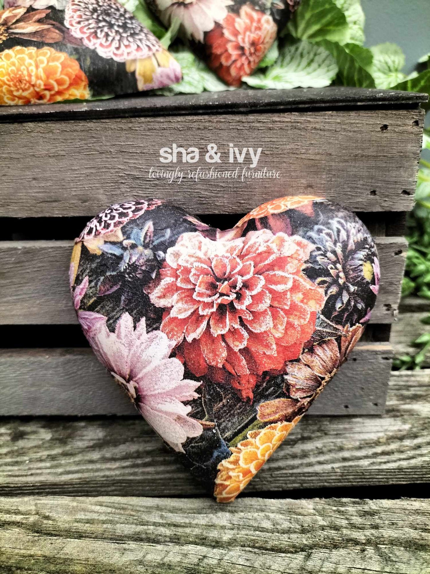 Decoupage hart - dahlias