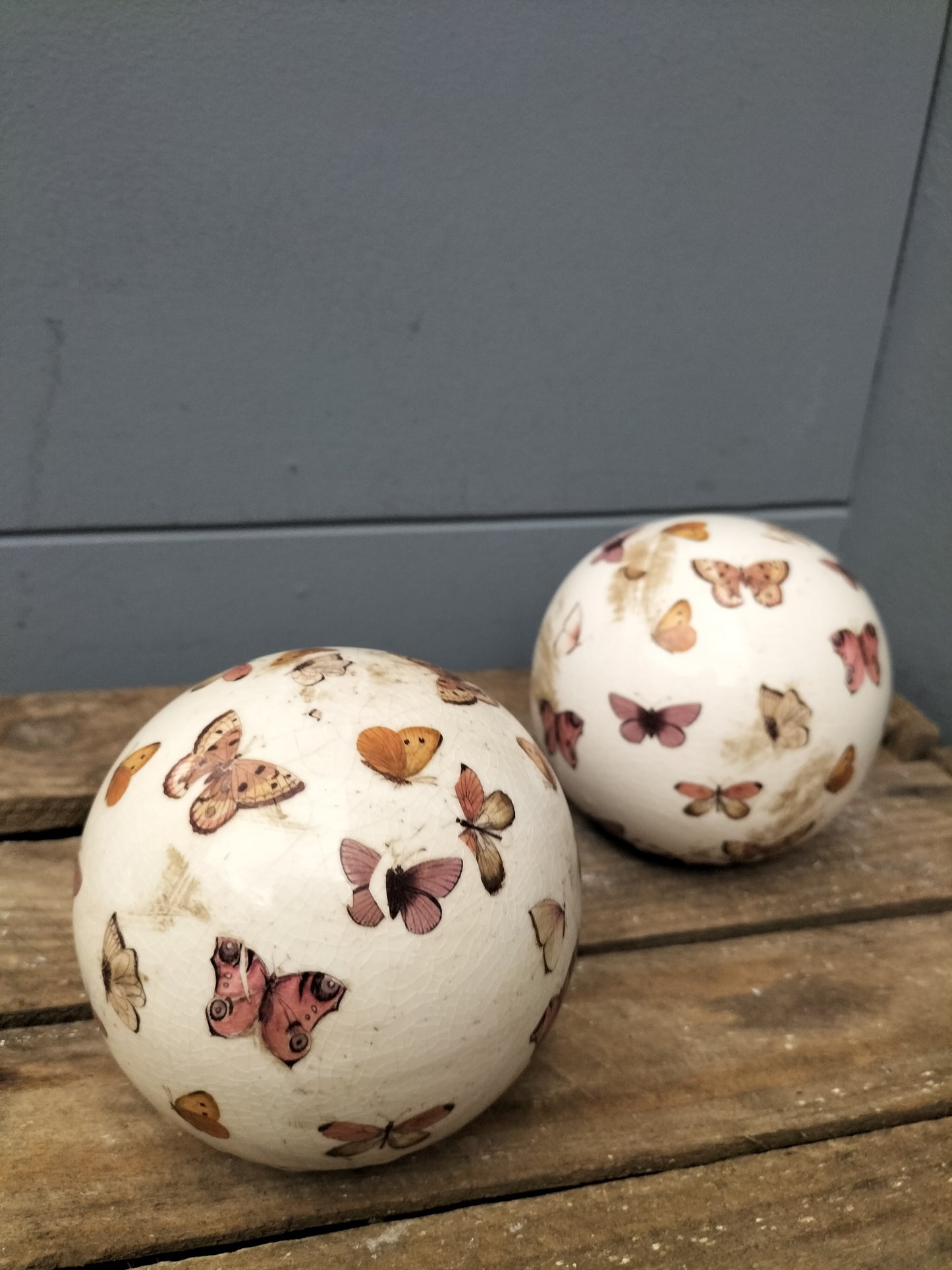 Keramiek bal/ei - vlinders, 10cm, 12cm, 16cm