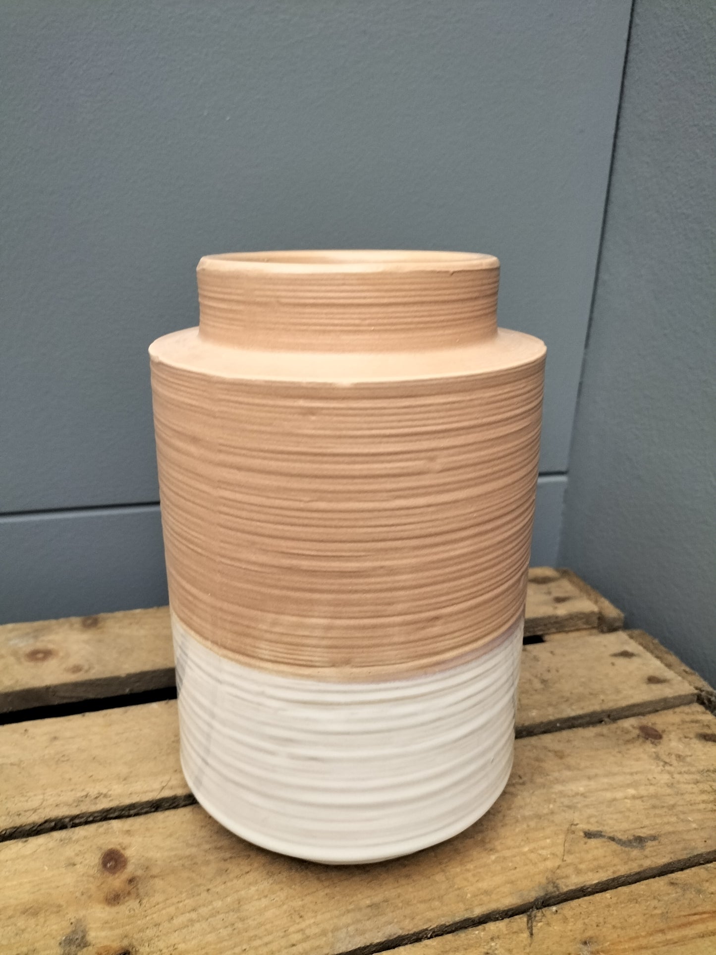 Terracotta/ witte vaas - klein