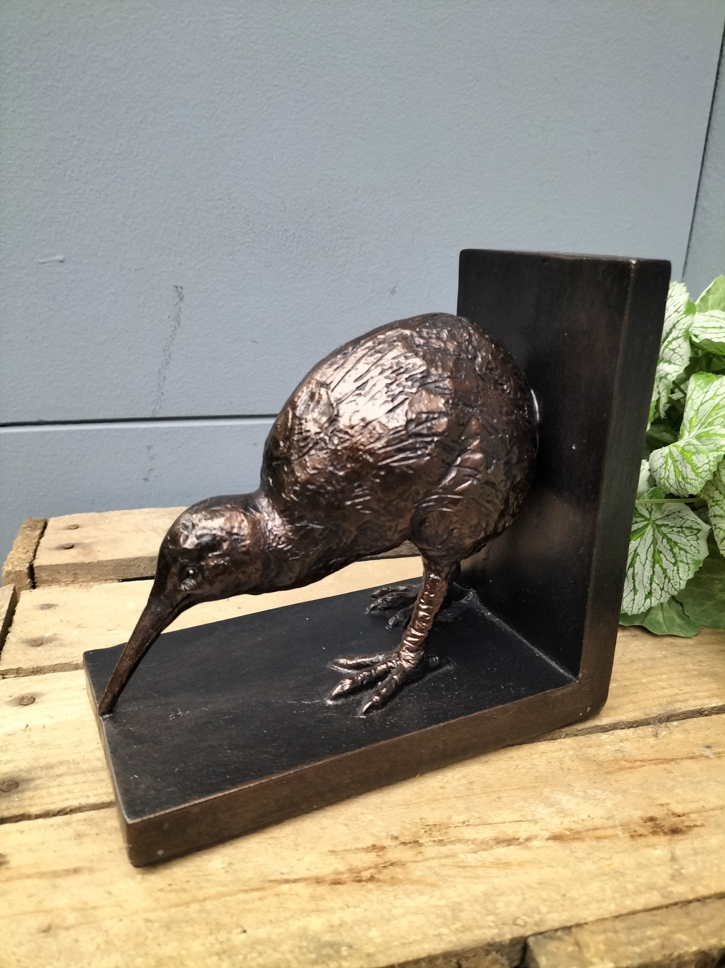 Polystone boeken steun - kiwi vogel brons, 35cm x 9cm x 16cm