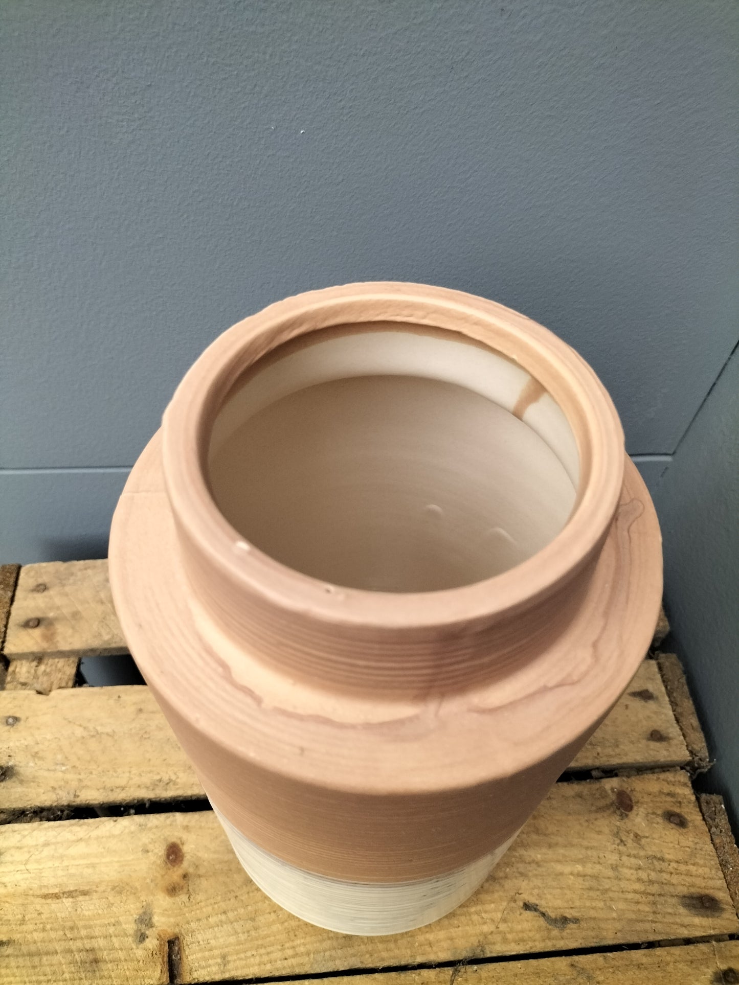 Terracotta/ witte vaas - groot