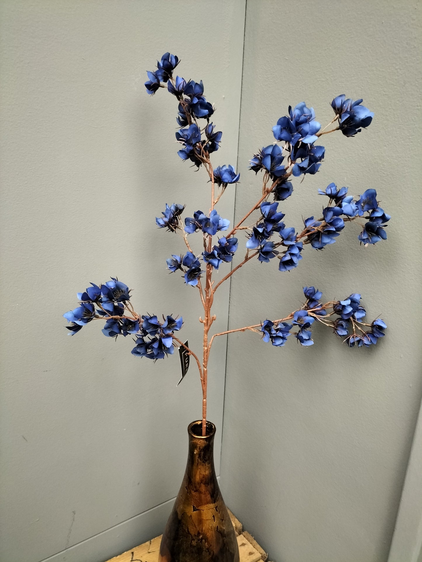 Bloemen spray - 85cm, donker blauw